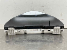 Load image into Gallery viewer, Speedometer Cluster HIGHLANDER 2008 - NW501666