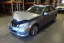 Load image into Gallery viewer, CARRIER ASSEMBLY E250 Van C230 C250 C300 C350 C63 E250D E300 08-16 AWD - NW46813