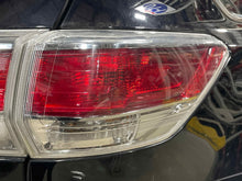 Load image into Gallery viewer, OUTER TAIL LIGHT LAMP Highlander 2014 14 2015 15 2016 16 Right - NW511675
