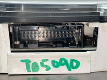 Load image into Gallery viewer, Speedometer Cluster CROWN VICTORIA 2011 - NW531003