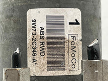 Load image into Gallery viewer, ABS Pump CROWN VICTORIA 2011 - NW530665