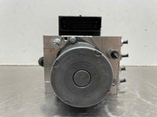 Load image into Gallery viewer, ABS Pump CROWN VICTORIA 2011 - NW530665