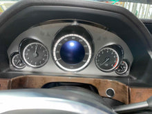 Load image into Gallery viewer, SPEEDOMETER CLUSTER E300 E350 E400 E550 E63 2013 13 - NW503337