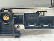 Load image into Gallery viewer, Radio MOUNTAINEER 2002 - NW135379