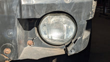 Load image into Gallery viewer, Fog Light Dodge Durango 2004 04 2005 05 2006 06 - NW358439