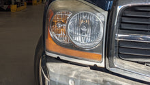 Load image into Gallery viewer, HEADLIGHT LAMP ASSEMBLY Dodge Durango 2004 04 2005 05 Right - NW358457