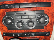 Load image into Gallery viewer, FRONT TEMPERATURE CONTROLS Commander Grand Cherokee 05 06 07 - NW503744