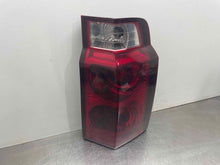 Load image into Gallery viewer, TAIL LIGHT LAMP Jeep Commander 06 07 08 09 10 Right - NW504016