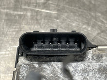 Load image into Gallery viewer, THROTTLE BODY E250 Van C250 C300 C350 C63 CLA45 CLS400 CLS550 12-16 - NW504009