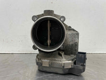 Load image into Gallery viewer, THROTTLE BODY 550i 550i Gt 650i 750 HYBRID 750i 750il Active 7 08-15 - NW504811
