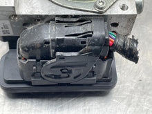 Load image into Gallery viewer, ABS Pump Nissan Leaf 2015 - NW506613