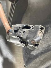 Load image into Gallery viewer, RADIATOR FAN ASSEMBLY Subaru Forester Impreza 2008 08 2009 09 2010 10 11 12 13 - NW64521