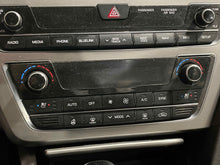 Load image into Gallery viewer, TEMPERATURE CONTROLS Sonata Sonata Hybrid 2015 15 2016 16 - NW531982