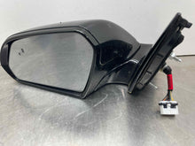 Load image into Gallery viewer, SIDE VIEW DOOR MIRROR Hyundai Sonata Sonata Hybrid 15 16 17 Right - NW531850