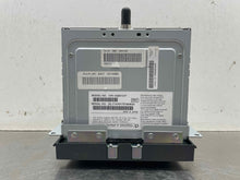 Load image into Gallery viewer, RADIO Lincoln MKS 2011 11 - NW511551