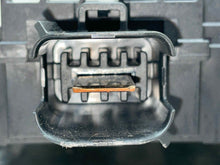 Load image into Gallery viewer, BODY CONTROL MODULE BCM COMPUTER Lincoln MKS 09 10 11 12 - NW511203