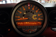 Load image into Gallery viewer, Radio Mini Cooper 2007 07 2008 08 2009 09 Am Fm Stereo CD Hatchback - NW136541