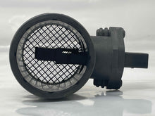 Load image into Gallery viewer, Mass Air Flow Sensor Meter MAF Porsche Cayenne 03 04 05 06 - NW5431