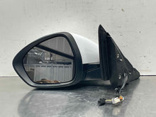 Load image into Gallery viewer, Side View Door Mirror Alfa Romeo Stelvio 2018 - NW537121