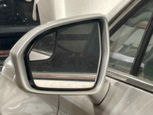 Load image into Gallery viewer, Side View Door Mirror Lincoln MKC 2016 - NW538282