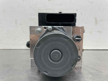 Load image into Gallery viewer, ABS Pump Land Rover LR4 2016 - NW533485