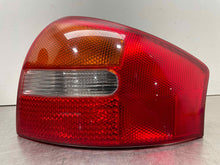 Load image into Gallery viewer, TAIL LIGHT LAMP ASSEMBLY A6 RS6 2002 02 2003 03 2004 04 Right - NW361806