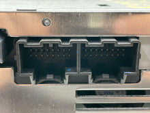 Load image into Gallery viewer, Radio SUBURBAN 1500 2011 - NW361727