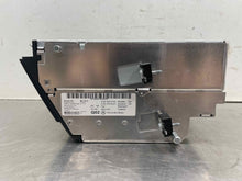 Load image into Gallery viewer, CD PLAYER S450 Cdn S550 S600 S63 S65 SL55 SL550 SL600 SL65 07 08 - NW539241