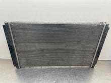 Load image into Gallery viewer, RADIATOR Toyota Rav4 06 07 08 09 10 11 12 13 14 15 - NW534696