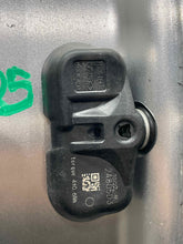 Load image into Gallery viewer, WHEEL RIM Rav4 09 10 11 12 17x7 ALLOY 17x7, 5 lug, 115mm - NW534198
