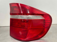 Load image into Gallery viewer, OUTER TAIL LIGHT LAMP BMW X5 X5M 07 08 09 10 Right - NW362116