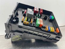 Load image into Gallery viewer, FUSE BOX Audi A3 RS3 TT 06 07 08 09 10 11 12 13 14 15 - NW378555