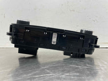 Load image into Gallery viewer, Temperature Controls Ford Escape 2017 - NW540891