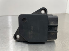 Load image into Gallery viewer, Mass Air Flow Sensor Meter MAF LR2 LR3 Range Rover Range 05-12 - NW359814