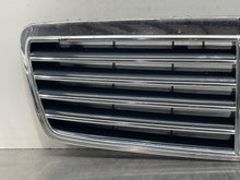 Load image into Gallery viewer, GRILL CLK320 CLK430 CLK55 1998 98 1999 99 00 01 02 03 - NW533845