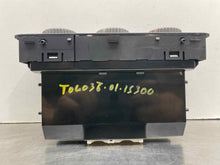 Load image into Gallery viewer, TEMPERATURE CONTROLS Lexus IS300 2001 01 - NW534582