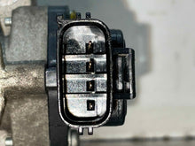 Load image into Gallery viewer, THROTTLE BODY Mountaineer Mustang Explorer 04 05 - 10 - NW533379