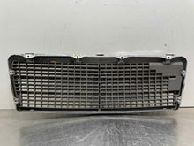 Load image into Gallery viewer, GRILL Mercedes C220 C280 C36 1994 94 1995 95 96 97 - NW555179