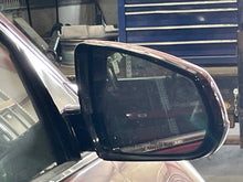 Load image into Gallery viewer, Side View Door Mirror Cadillac SRX 2012 - NW551038