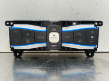 Load image into Gallery viewer, Temperature Controls Nissan Leaf 2012 - NW533849