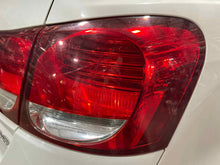 Load image into Gallery viewer, OUTER TAIL LIGHT LAMP GS300 GS350 GS430 GS450H GS460 06-11 Right - NW534849