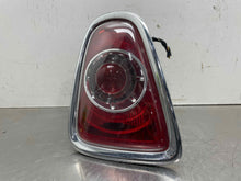 Load image into Gallery viewer, ECU ECM COMPUTER Volvo S60 V70 S80 XC90 2002 02 03 - 04 - NW533663
