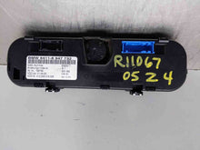 Load image into Gallery viewer, TEMPERATURE CONTROLS BMW Z4 2003 03 2004 04 2005 05 - NW364409