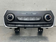 Load image into Gallery viewer, Temperature Controls Hyundai Santa Fe 2019 - NW555187