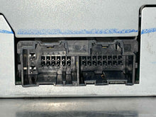 Load image into Gallery viewer, RADIO Avalanche 1500 Express 1500 Van Express 2500 Van 07-14 AM FM CD - NW564136