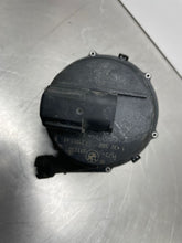 Load image into Gallery viewer, AIR INJECTION PUMP SMOG BMW 318i 318ic 318ti Z3 96 97 98 99 - NW363909