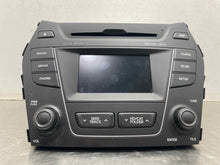 Load image into Gallery viewer, CD PLAYER Hyundai Santa Fe 13 14 15 16 17 18 - NW537181
