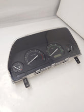 Load image into Gallery viewer, SPEEDOMETER CLUSTER Freelander 2002 02 2003 03 - NW161649