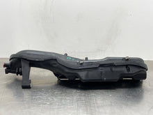 Load image into Gallery viewer, INTAKE MANIFOLD 550i 550i Gt 650i 750 HYBRID 750i 750il 08-14 Left - NW576978