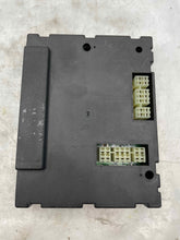Load image into Gallery viewer, BODY CONTROL MODULE Freelander 2002 02 2003 03 04 05 - NW37168